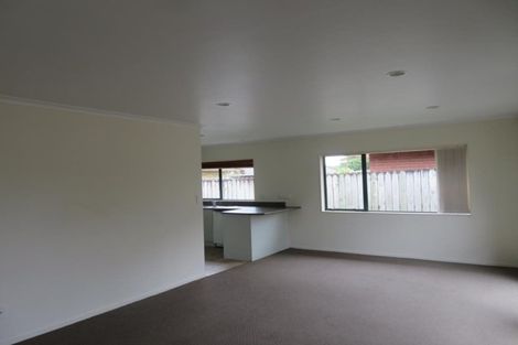Photo of property in 11 Pateke Drive, Takanini, 2112