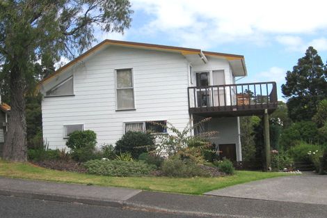 Photo of property in 4 Morriggia Place, Bayview, Auckland, 0629