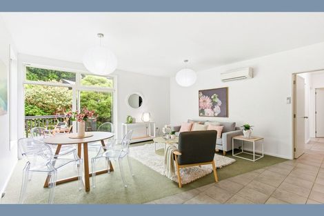 Photo of property in 2/39 Onslow Road, Khandallah, Wellington, 6035