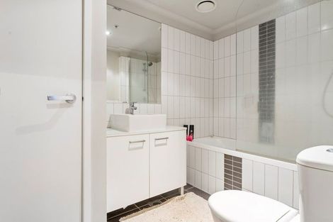 Photo of property in Mooring Apartments, 104/277 Maunganui Road, Mount Maunganui, 3116