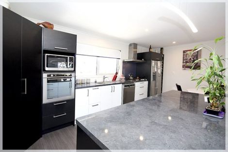 Photo of property in 12 Oxnam Place, Foxton Beach, Foxton, 4815