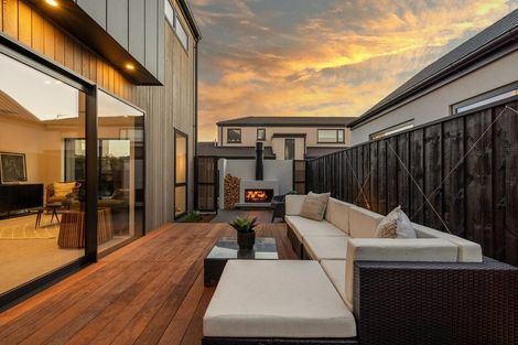 Photo of property in 54a Jeffreys Road, Fendalton, Christchurch, 8052