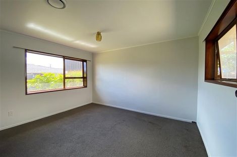 Photo of property in 2/107 Donovan Street, Blockhouse Bay, Auckland, 0600