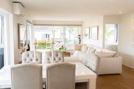 Photo of property in 5a William Street, Takapuna, Auckland, 0622