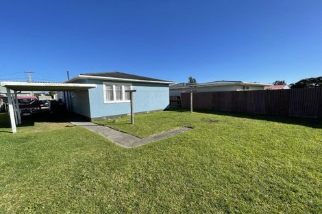 Photo of property in 14 Omori Place, Castlecliff, Whanganui, 4501