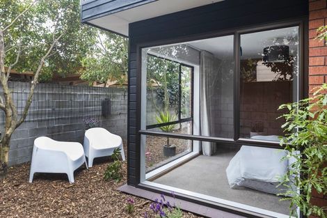 Photo of property in 2/30 Park Terrace, Christchurch Central, Christchurch, 8013