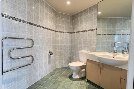 Photo of property in 12/80 Salamanca Road, Kelburn, Wellington, 6012