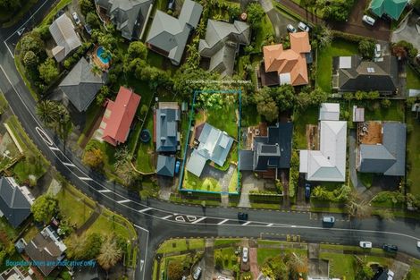 Photo of property in 17 Unsworth Drive, Unsworth Heights, Auckland, 0632