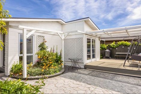 Photo of property in 2/18 Packe Street, Edgeware, Christchurch, 8013