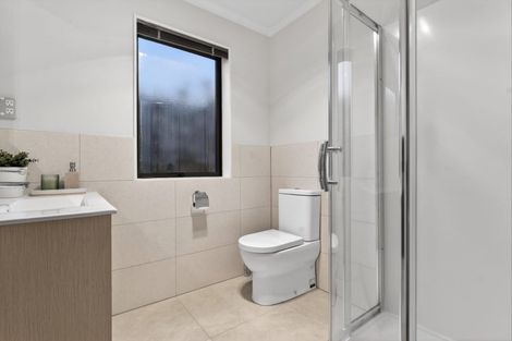 Photo of property in 10 Yatterina Avenue, Takanini, 2112