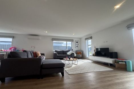Photo of property in 5 Whangaehu Place, Te Awa, Napier, 4110