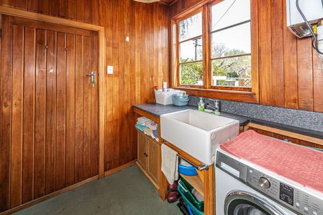 Photo of property in 2 Kent Road, Saint Johns Hill, Whanganui, 4501
