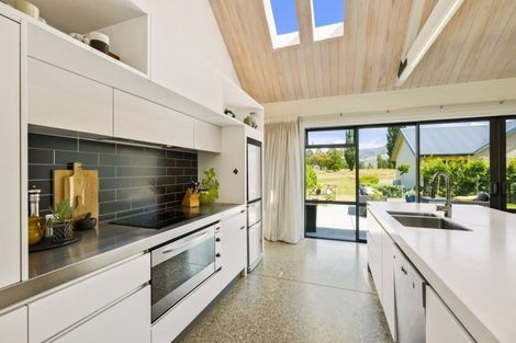 Photo of property in 23 The Dunes, Cromwell, 9310