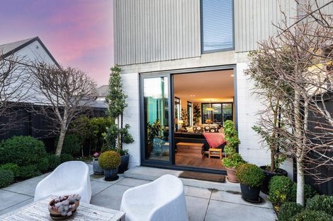 Photo of property in 24b Queens Avenue, Merivale, Christchurch, 8014