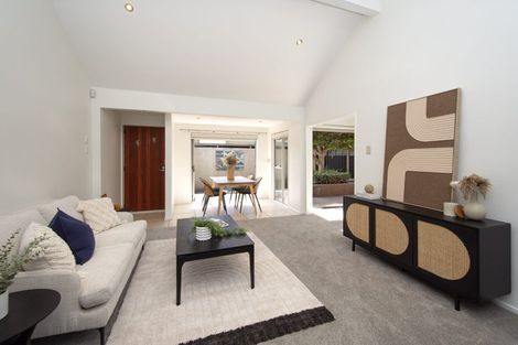 Photo of property in 2/11 Mclellan Place, Ilam, Christchurch, 8041