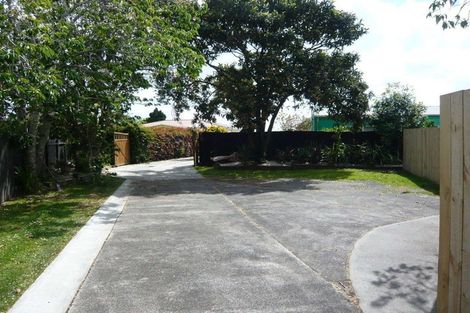 Photo of property in 22 Montmere Avenue, Te Atatu Peninsula, Auckland, 0610
