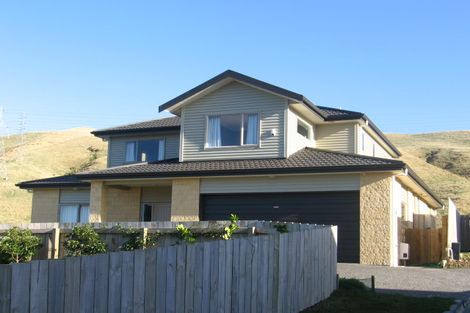 Photo of property in 95 Amesbury Drive, Churton Park, Wellington, 6037