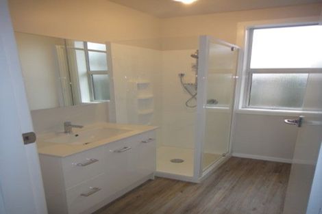 Photo of property in 2/85 Suva Street, Upper Riccarton, Christchurch, 8041