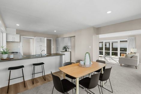 Photo of property in 23 Sevenoaks Drive, Bryndwr, Christchurch, 8053
