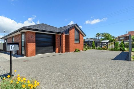 Photo of property in 6 Watene Way, Welcome Bay, Tauranga, 3112