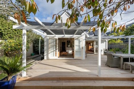 Photo of property in 153 Valley Road, Mount Maunganui, 3116