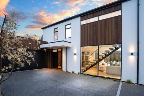 Photo of property in 157a Centaurus Road, Saint Martins, Christchurch, 8022