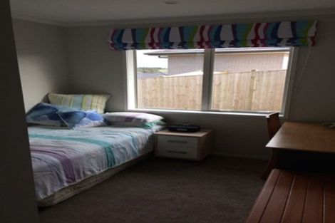 Photo of property in 42 Raithburn Terrace, Pokeno, 2402