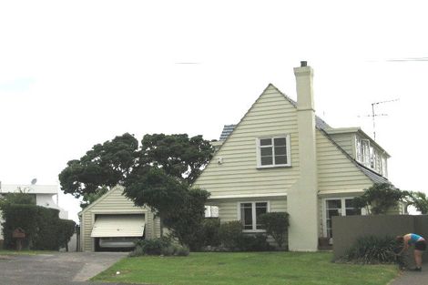 Photo of property in 67a Sylvan Avenue, Northcote, Auckland, 0627
