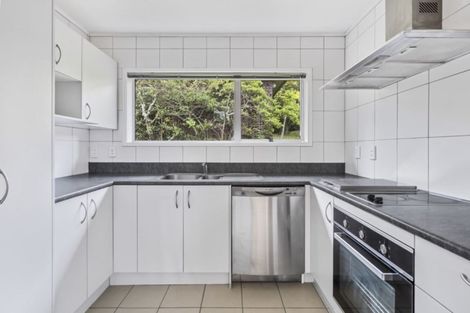 Photo of property in 1/9 Paruru Avenue, Northcote, Auckland, 0627