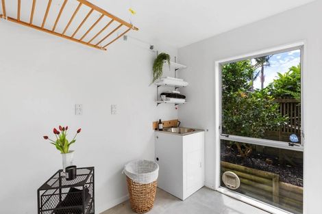 Photo of property in 8 Wiriana Place, Stanmore Bay, Whangaparaoa, 0932