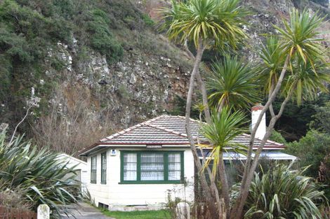 Photo of property in 17 Mihiwaka Road, Long Beach, Port Chalmers, 9081