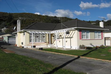 Photo of property in 46 Bull Avenue, Wainuiomata, Lower Hutt, 5014
