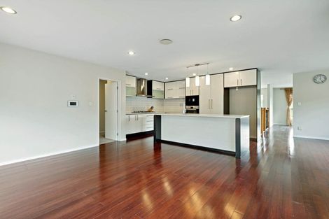 Photo of property in 9 Baker Street, Fairview Heights, Auckland, 0632