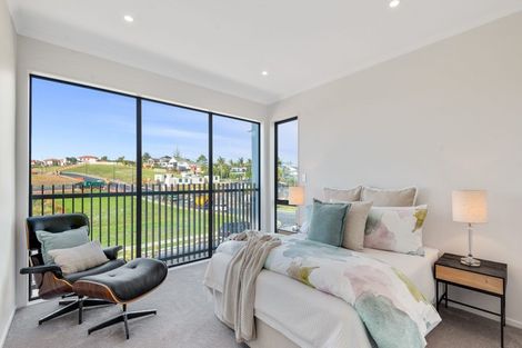 Photo of property in 12 Owen Chapman Drive, Red Beach, 0932