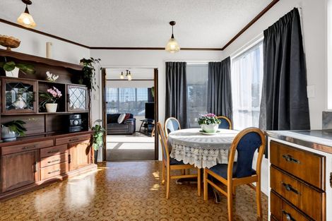 Photo of property in 21 Villa Place, Bell Block, New Plymouth, 4312