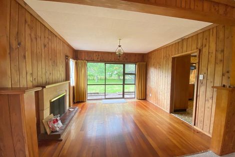 Photo of property in 76 Tawa Road, Kumeu, 0891