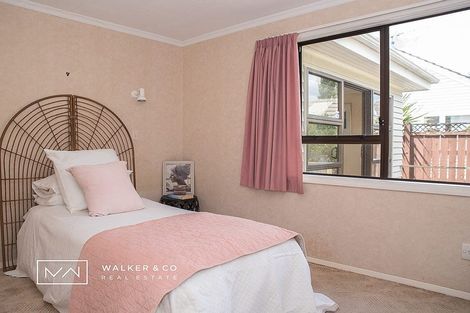 Photo of property in 6 York Avenue, Heretaunga, Upper Hutt, 5018