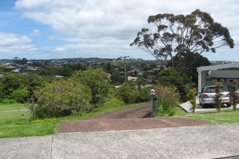 Photo of property in 6b Tindalls Bay Road, Tindalls Beach, Whangaparaoa, 0930
