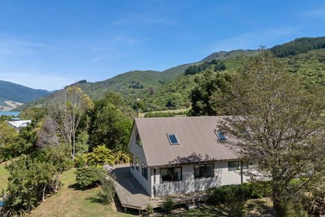 Photo of property in 28 Lady Cobham Grove, Anakiwa, Picton, 7281