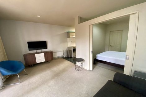 Photo of property in Atrium Apartments, 2c/154 The Terrace, Wellington Central, Wellington, 6011