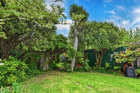 Photo of property in 9 Moyna Avenue, Dallington, Christchurch, 8061