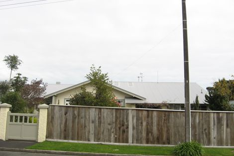 Photo of property in 22 Ridge Lane, New Plymouth, 4310