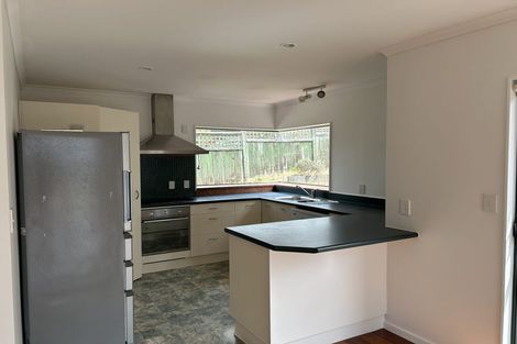 Photo of property in 99 Ashton Fitchett Drive, Brooklyn, Wellington, 6021