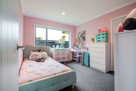 Photo of property in 7 Pegasus Place, Kelvin Grove, Palmerston North, 4414