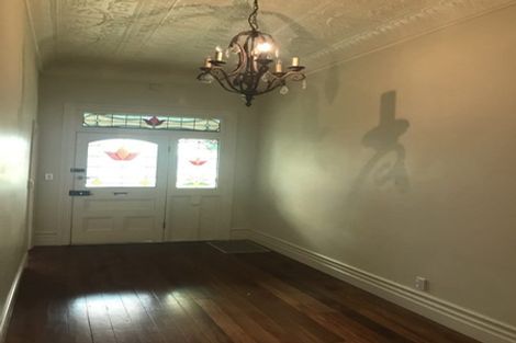 Photo of property in 74 Esplanade Road, Mount Eden, Auckland, 1024