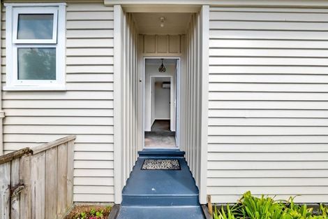 Photo of property in 1/324 Carrington Street, Vogeltown, New Plymouth, 4310