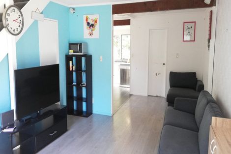 Photo of property in 2a Percy Dyett Drive, Karori, Wellington, 6012