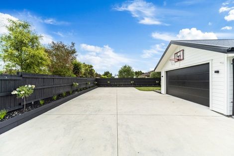 Photo of property in 97 Lisland Drive, Kinloch, Taupo, 3377