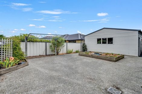 Photo of property in 32 Grove Avenue, Weston, Oamaru, 9401