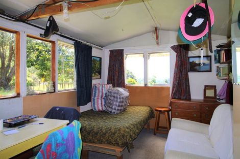 Photo of property in 2 Seavill Park Road, Kuaotunu West, Whitianga, 3592